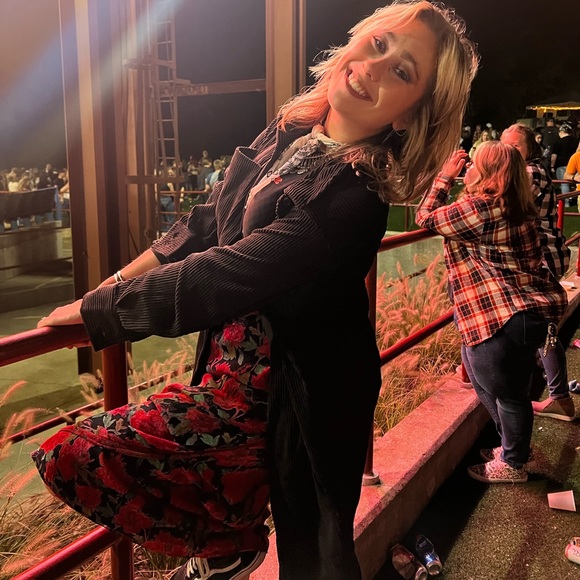 Meet your Posher, Maysun - Picture 1 of 1